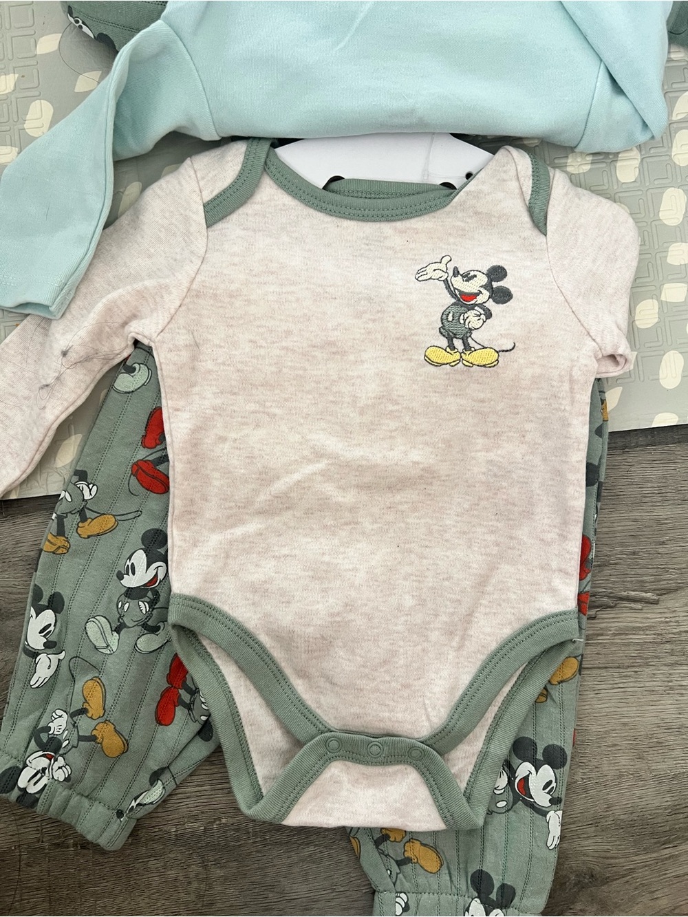 Disney Mickey Mouse Set - Picture 4 of 5